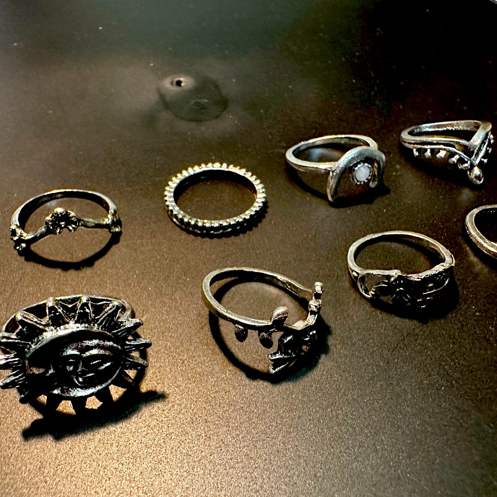 8 Pc Ring Set